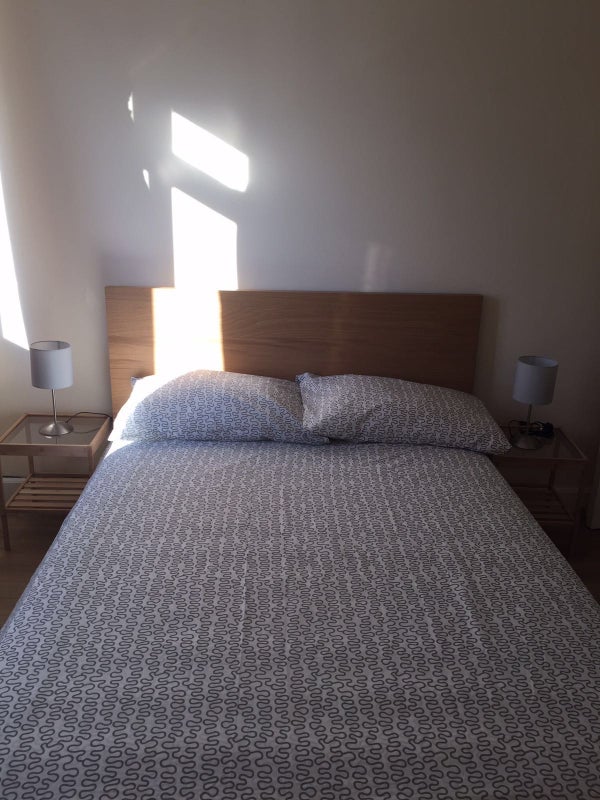 Room Glennie Road in Greater London
