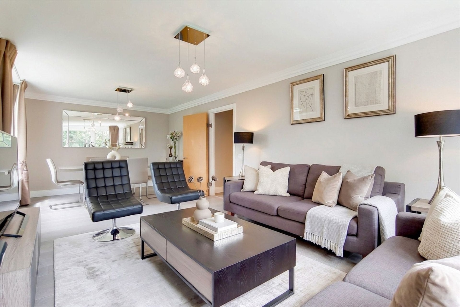 Flat Boydell Court in Greater London