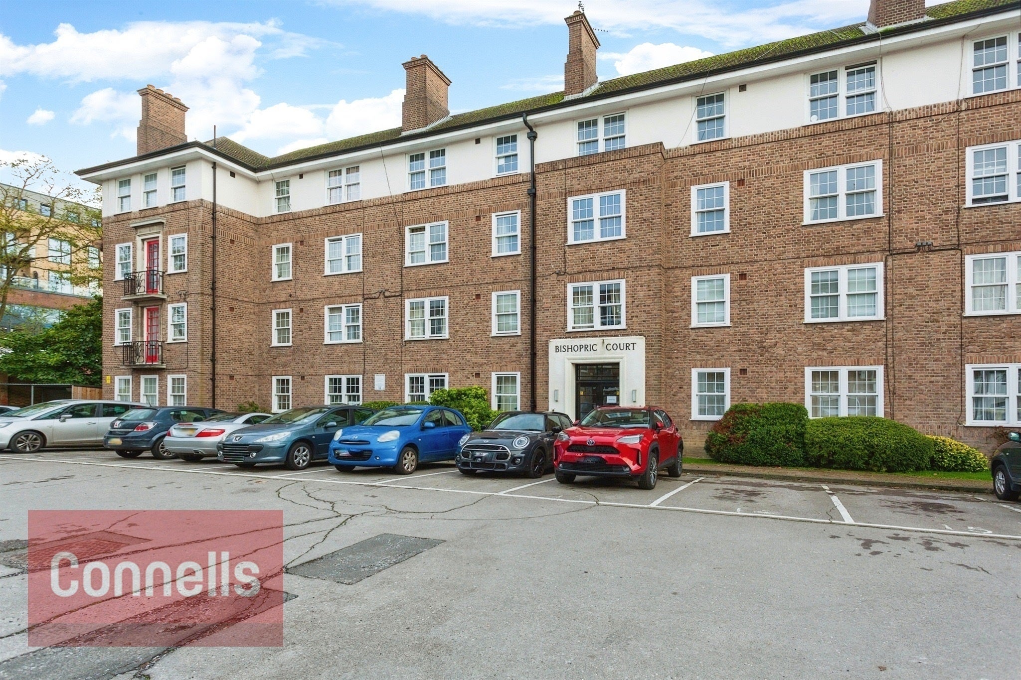 Flat Bishopric in Horsham