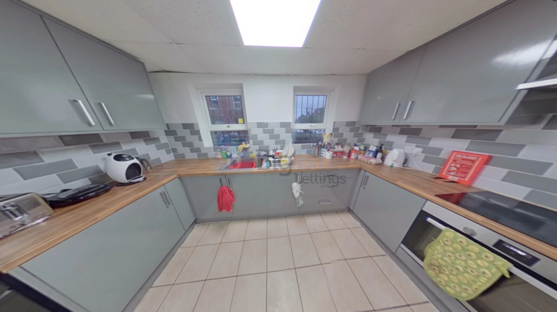 Room Delph Lane in Leeds
