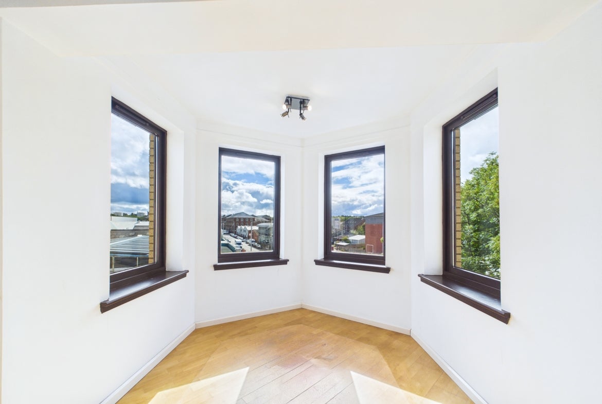 Flat Rutland Court in Glasgow