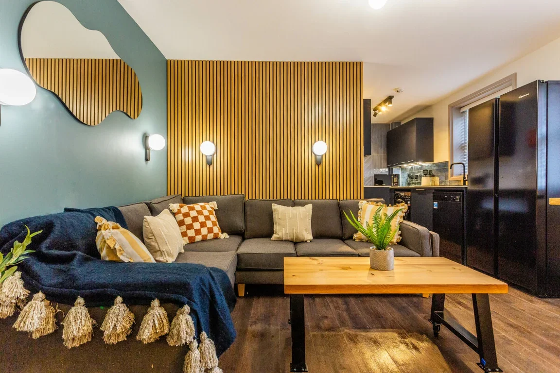 Flat Brass Thill in Durham