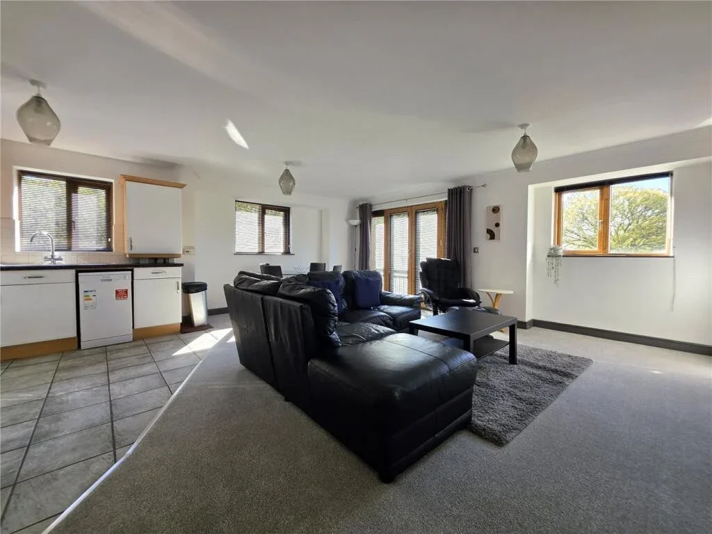 Flat Princess Alexandra Court in Exeter