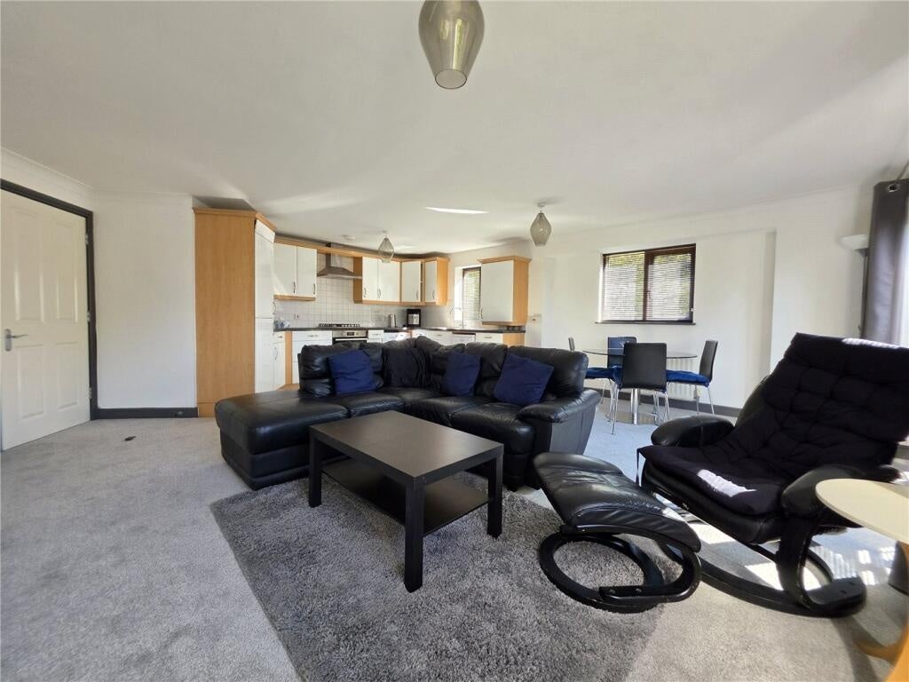 Flat Princess Alexandra Court in Exeter