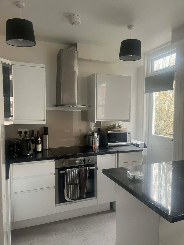 Room Rostrevor Road in Greater London