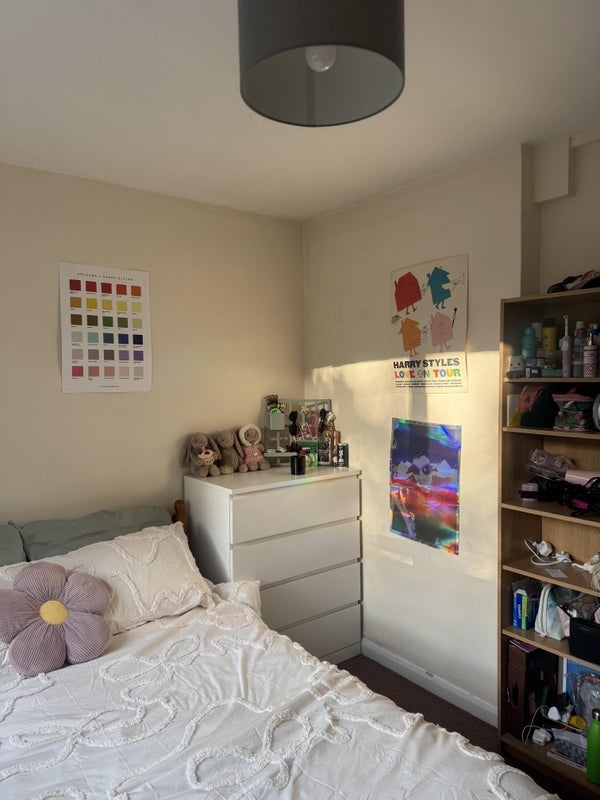 Room Endwell Road in Greater London