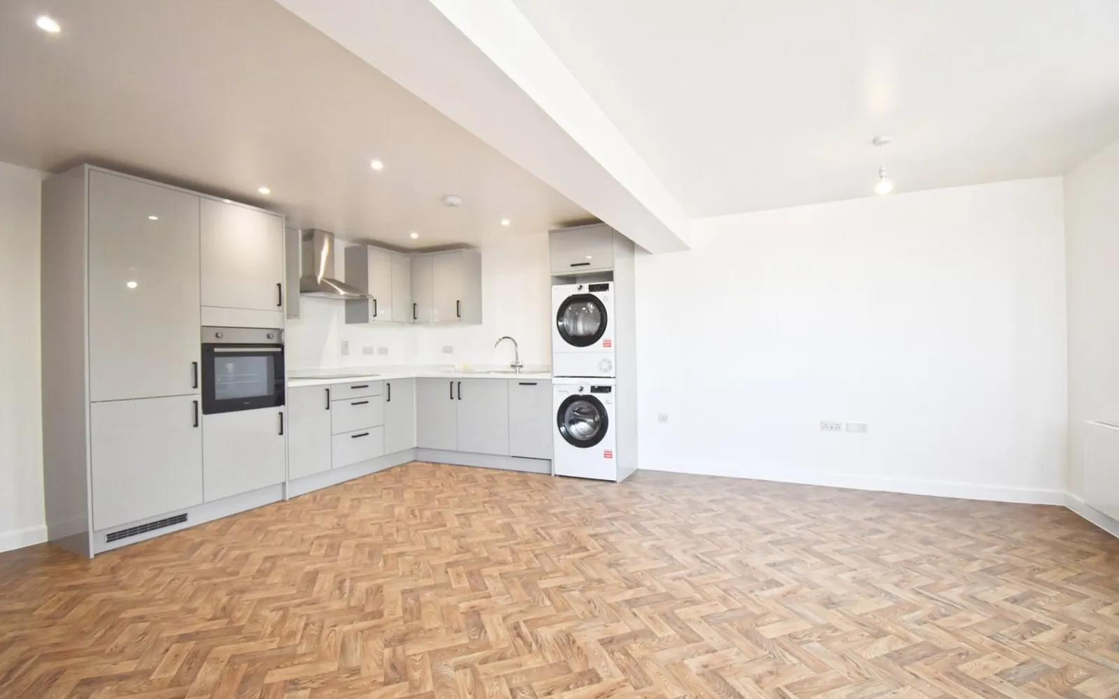 Flat Araby Corner in Borough of Spelthorne