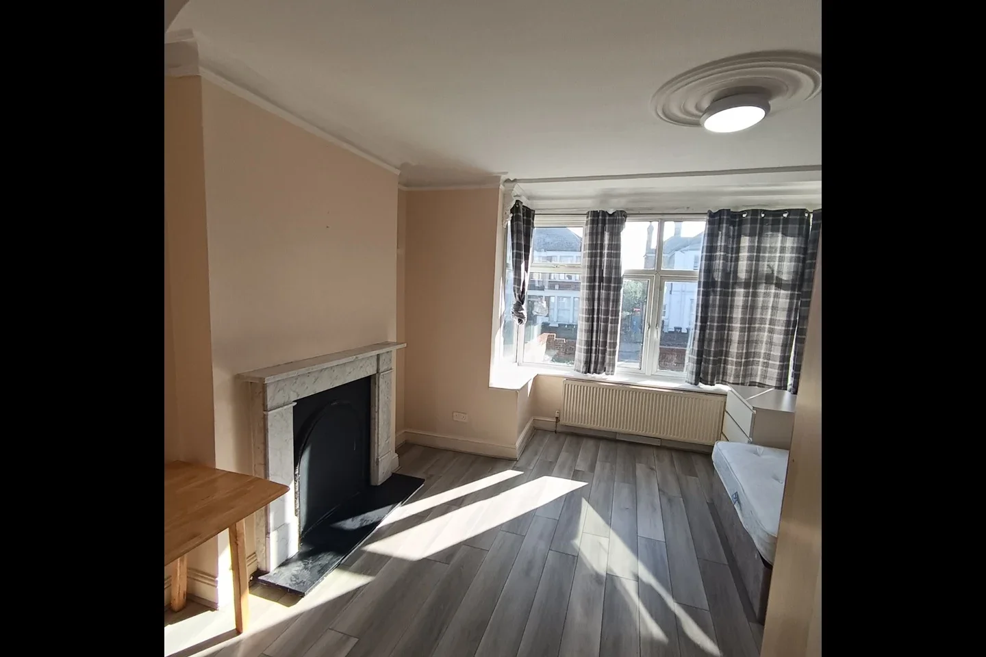 Flat Stanstead Road in Greater London