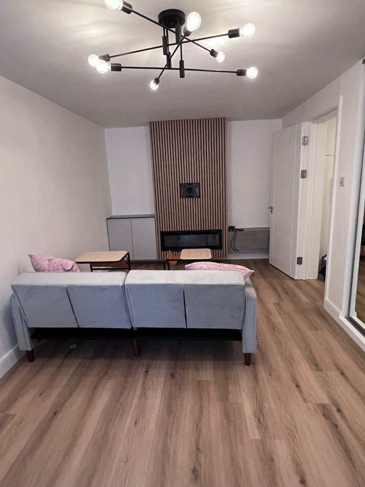 Flat Hornsey Lane in Greater London
