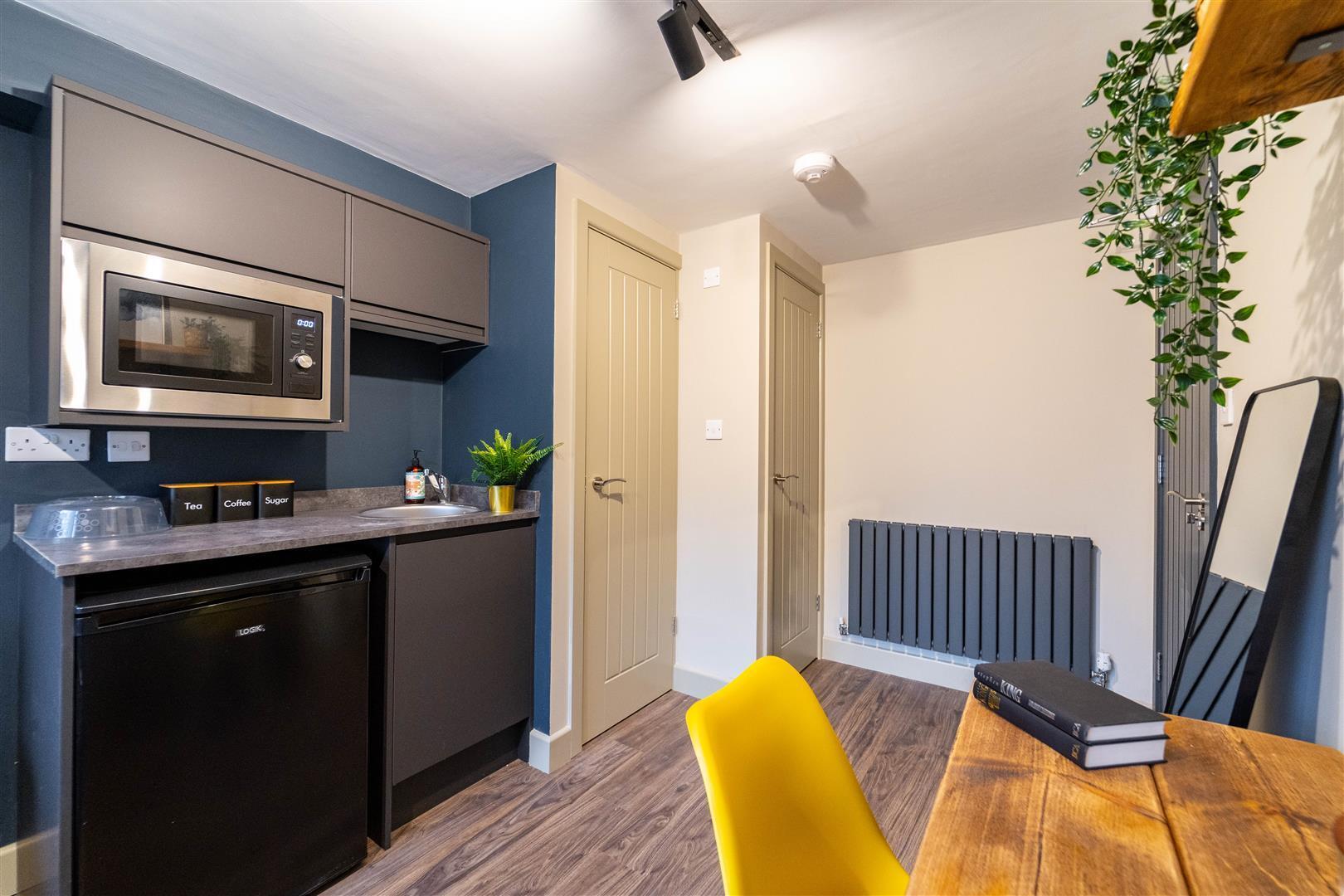 Flat Heeley Road in Birmingham
