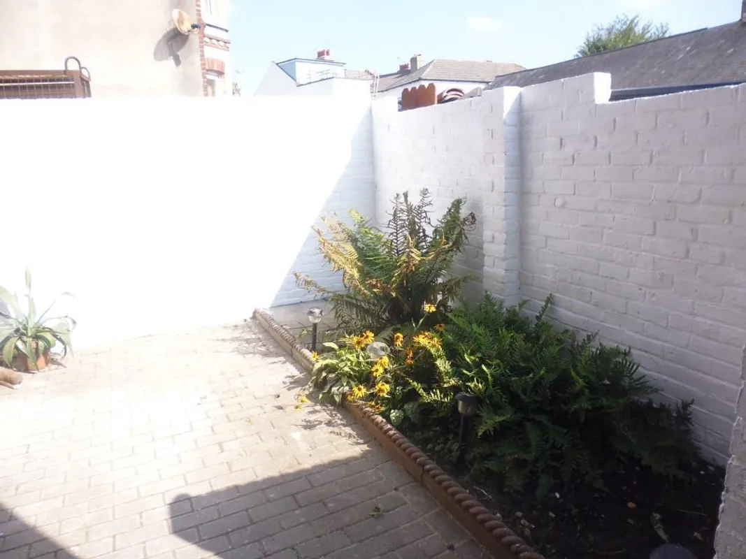 Flat Marmion Road in Portslade by Sea