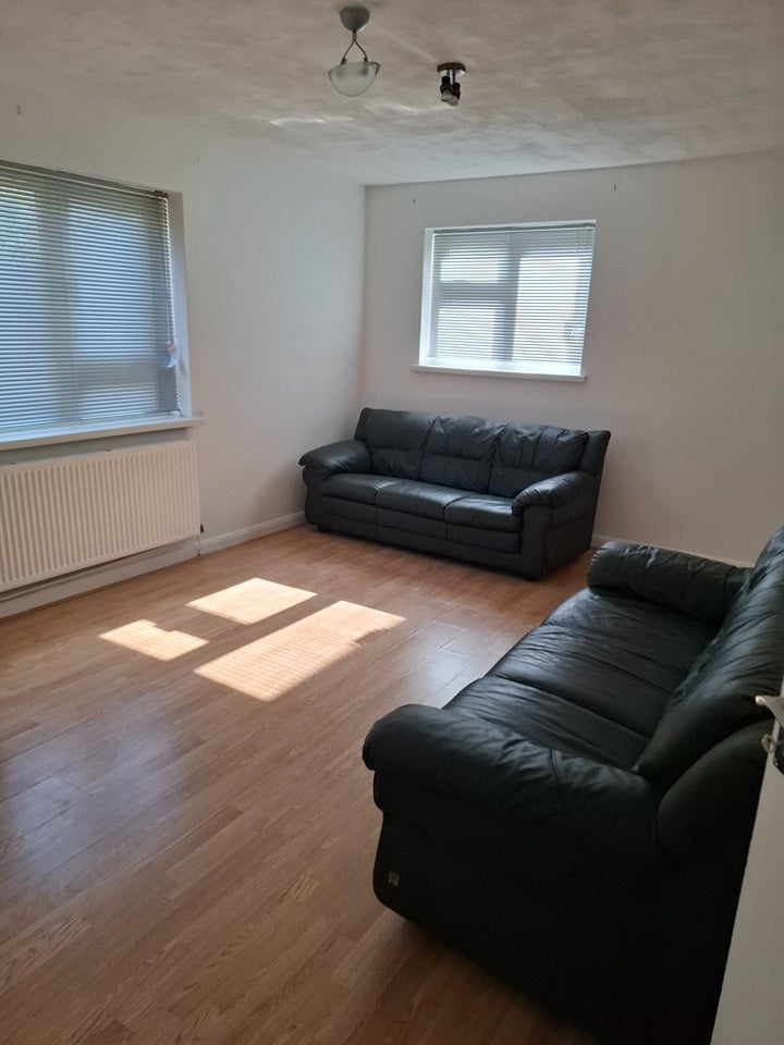 Flat Lampton Road in London