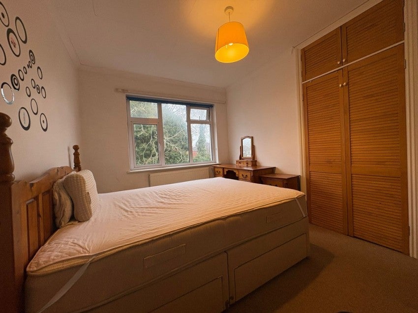Room Burgess Road in Southampton