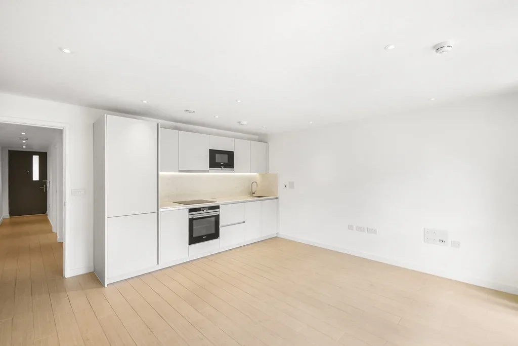 Flat Packington Square in Greater London