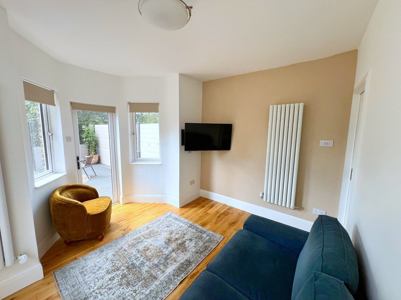 Flat Tierney Road in Greater London