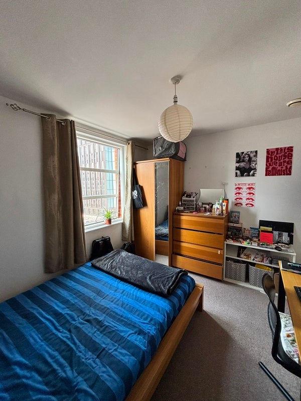 Flat Lower Ormond Street in Manchester