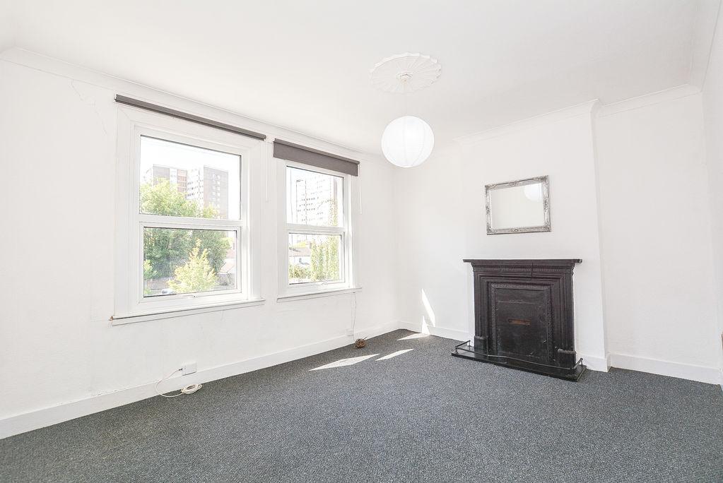 Flat Guildford Road in Southend-on-Sea