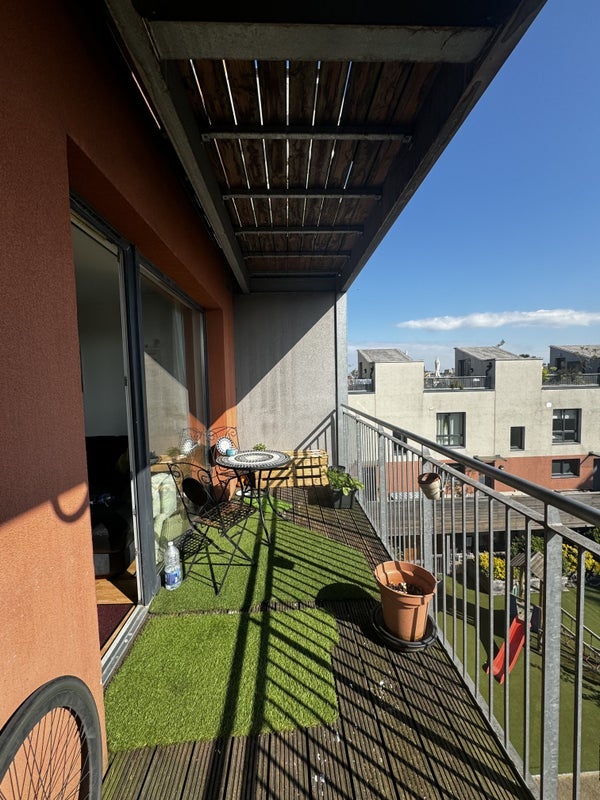 Room Bishops Way in Greater London