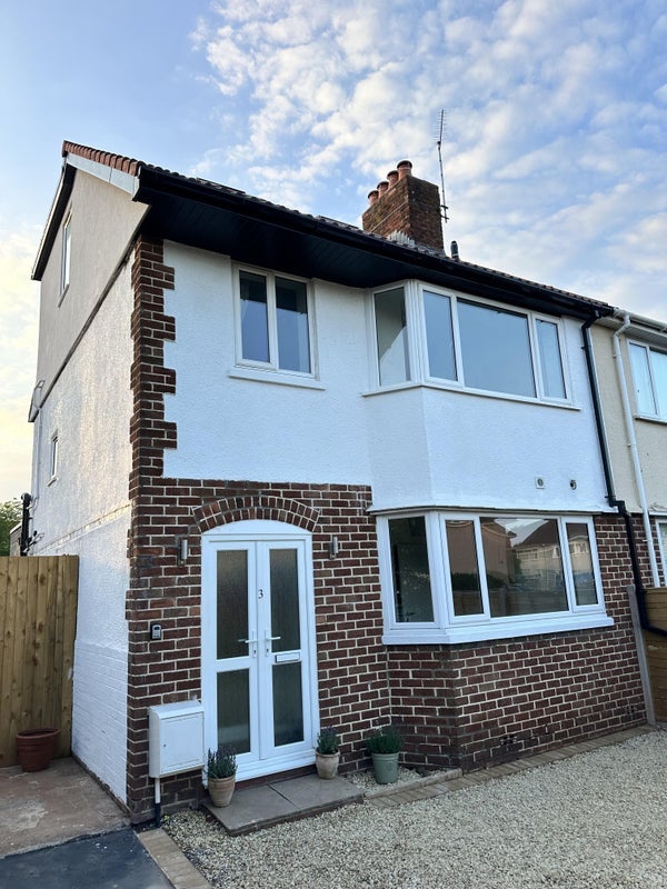 Flat Frenchay Park Road in Bristol