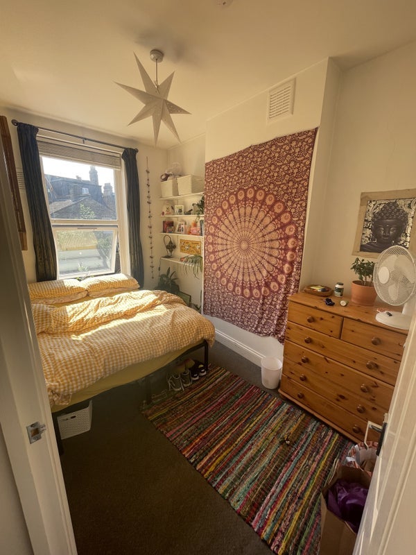 Room Lordship Lane in Greater London