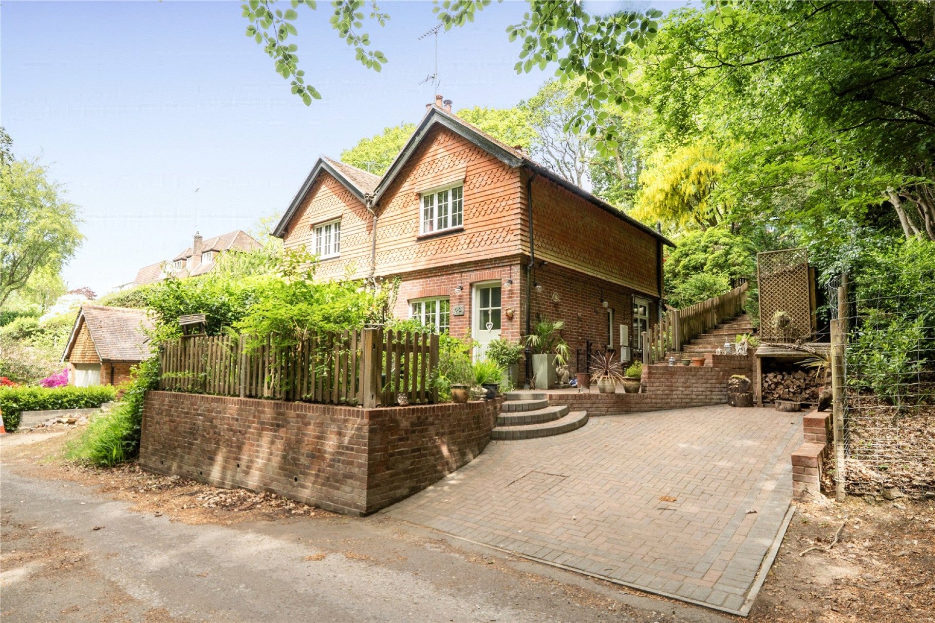 House School Road in East Hampshire