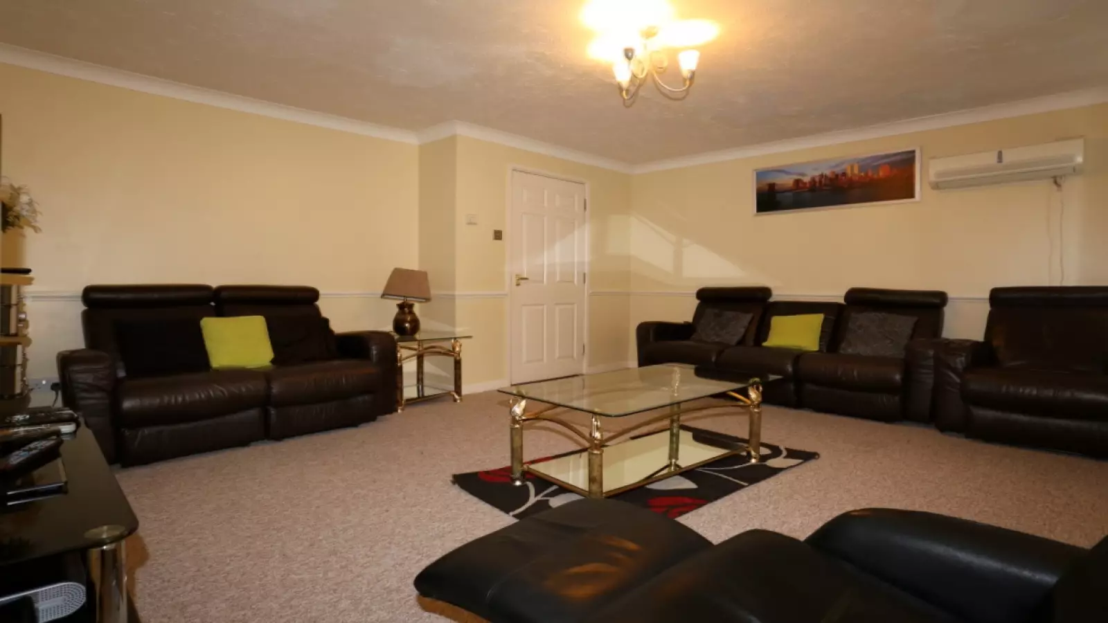 House Warepoint Drive in Greater London