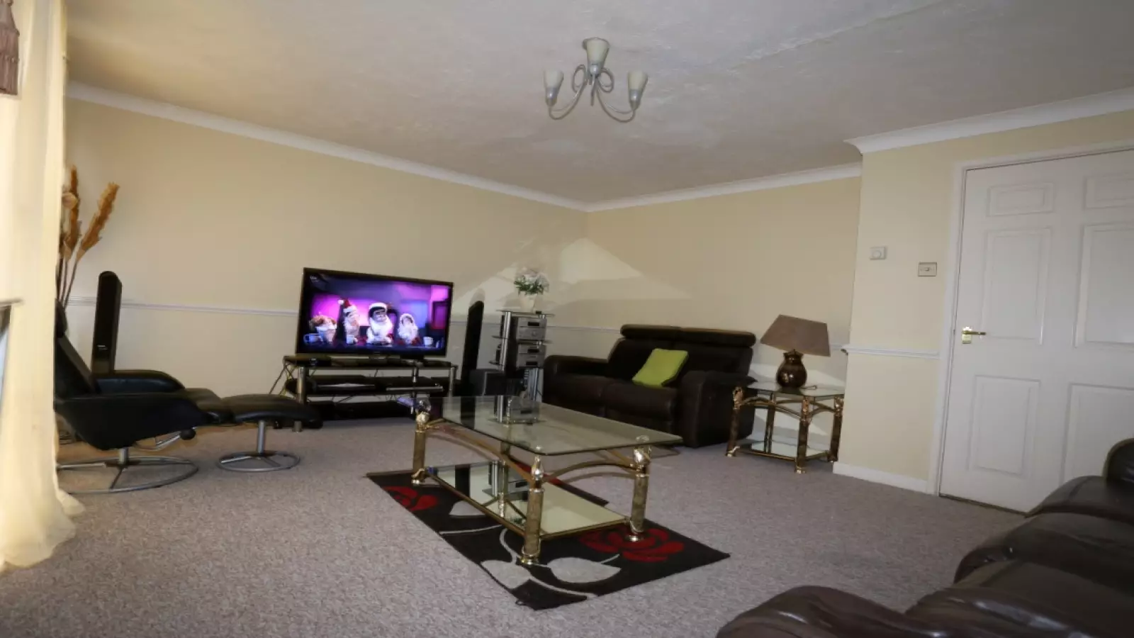 House Warepoint Drive in Greater London