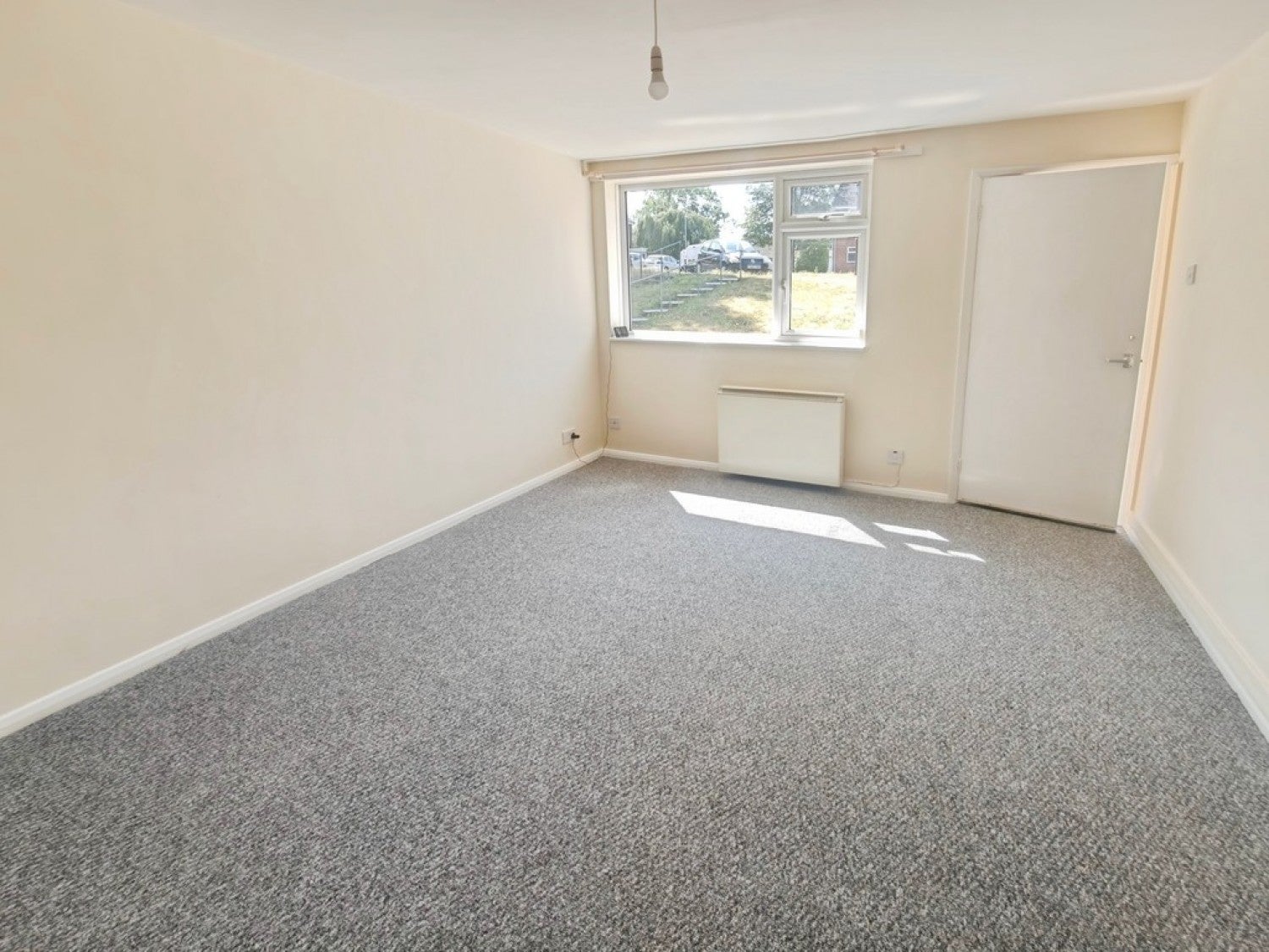 Flat Hawkwood Crescent in Worcester