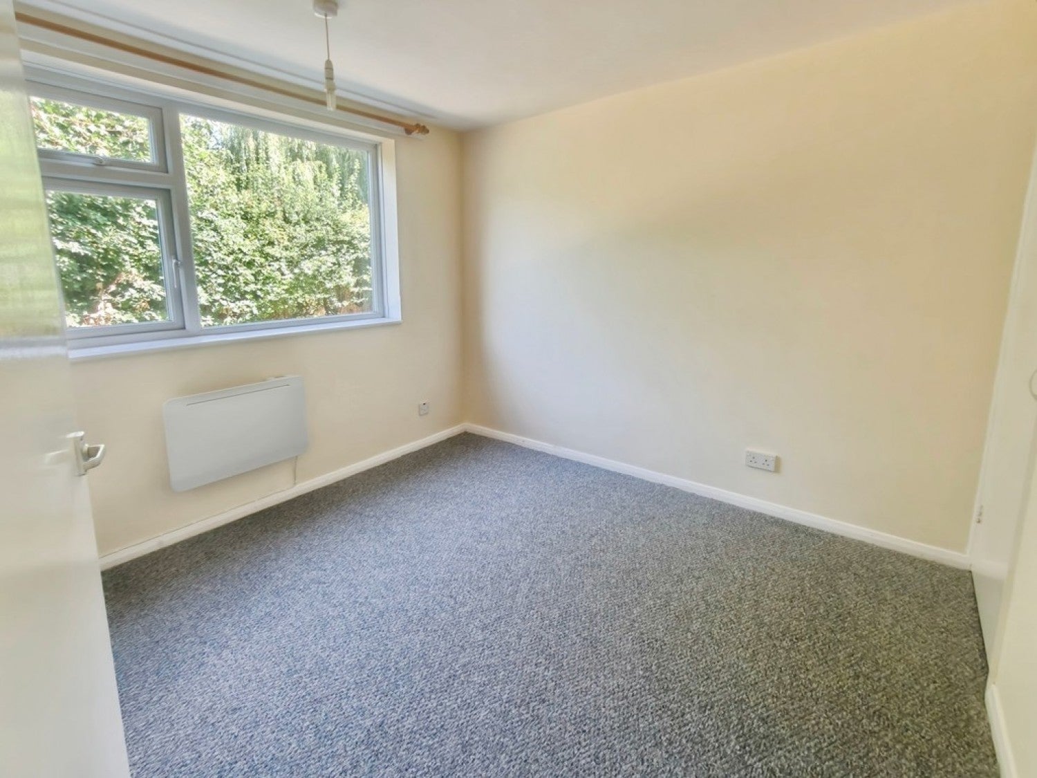 Flat Hawkwood Crescent in Worcester