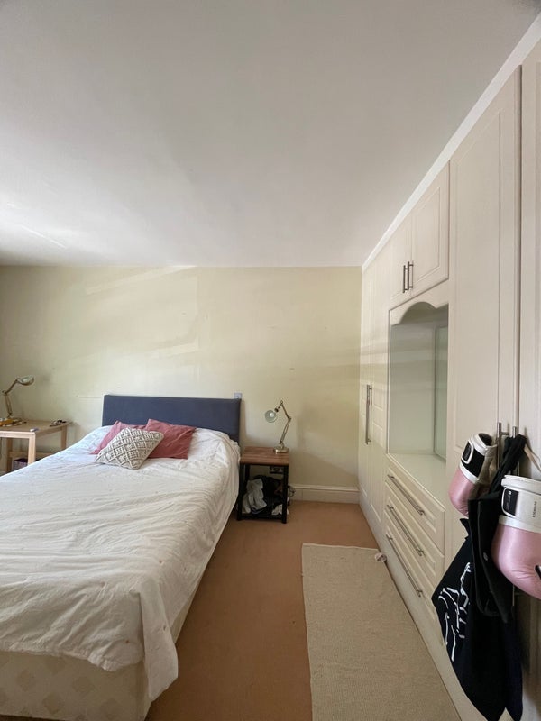 Room York Terrace West in City of Westminster