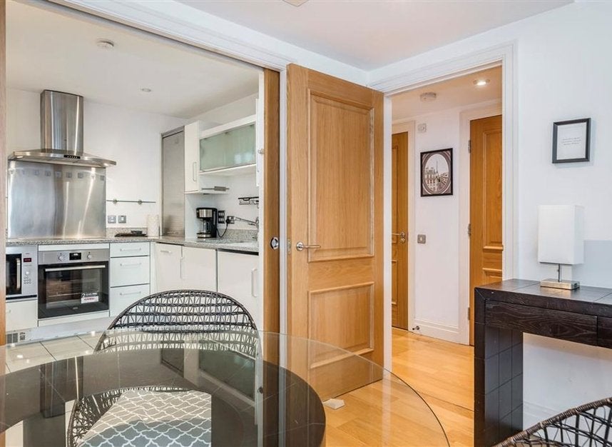 Flat Sheldon Square in City of Westminster