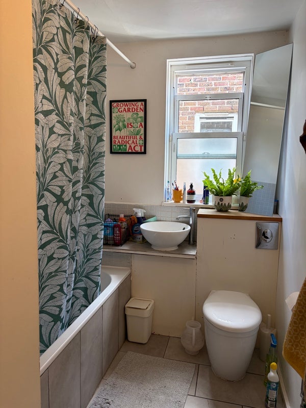 Room Pennethorne Close in Greater London