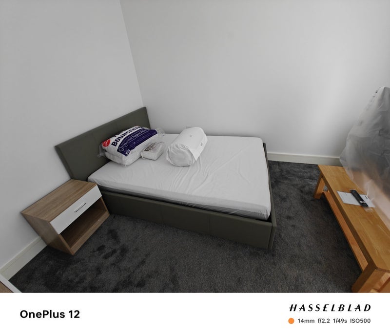 Room Bowen Road in Locking Parklands