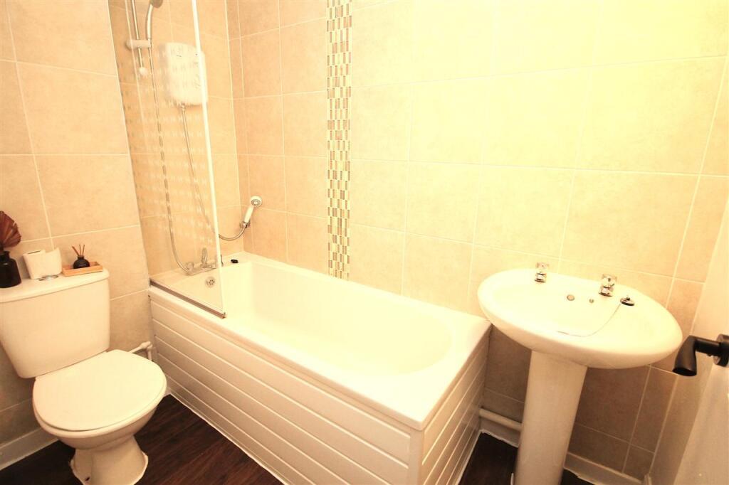 Flat Bellshill Road in Motherwell