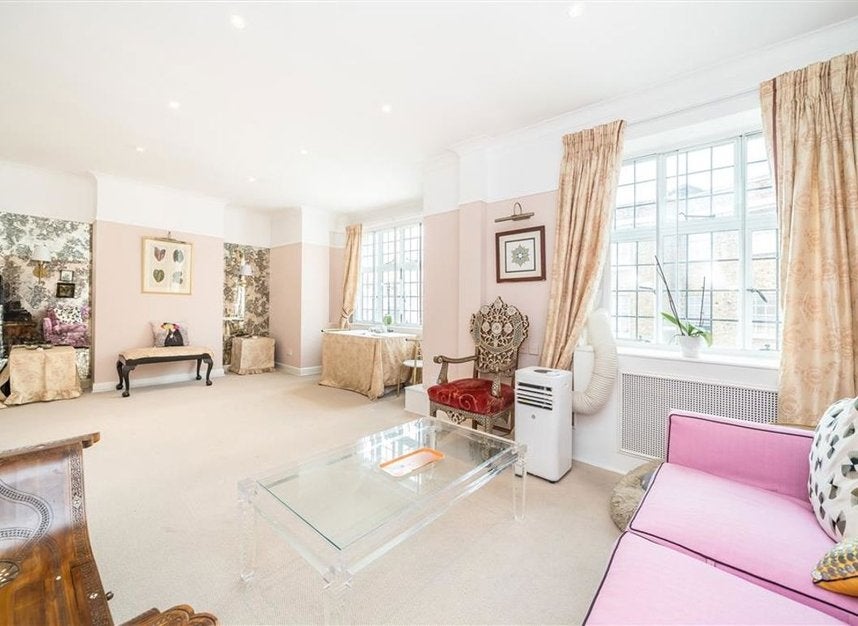 Flat Knightsbridge in City of Westminster