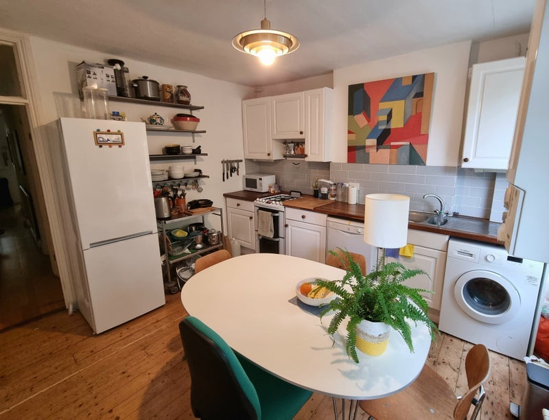 Flat Westville Road in Greater London