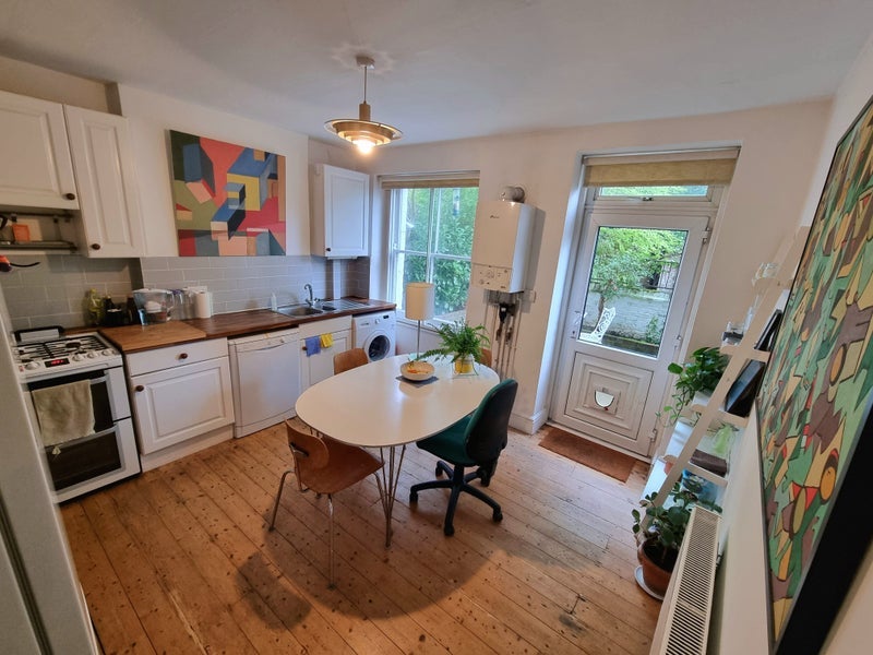 Flat Westville Road in Greater London