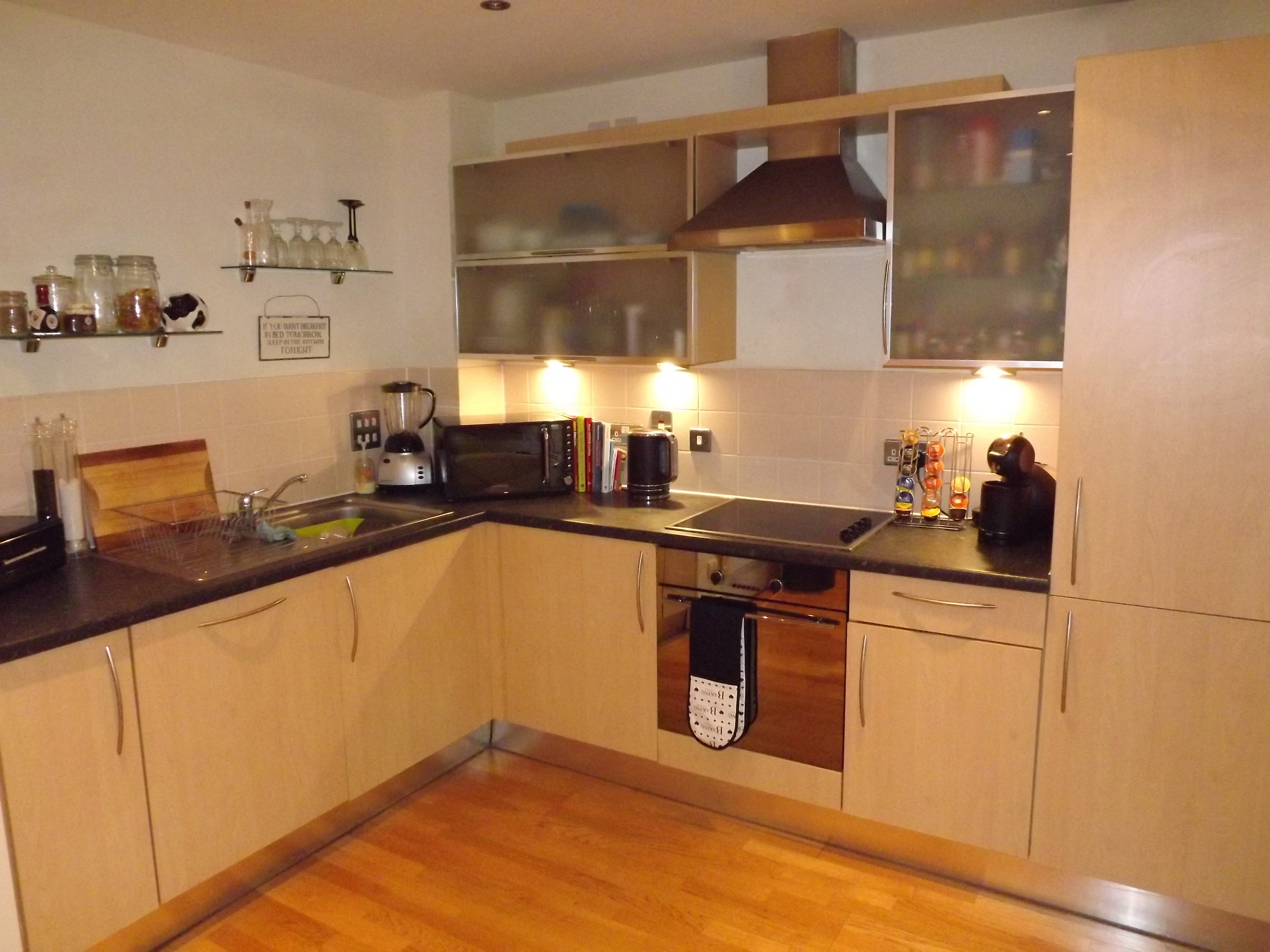Flat Elmdale Road in Bristol