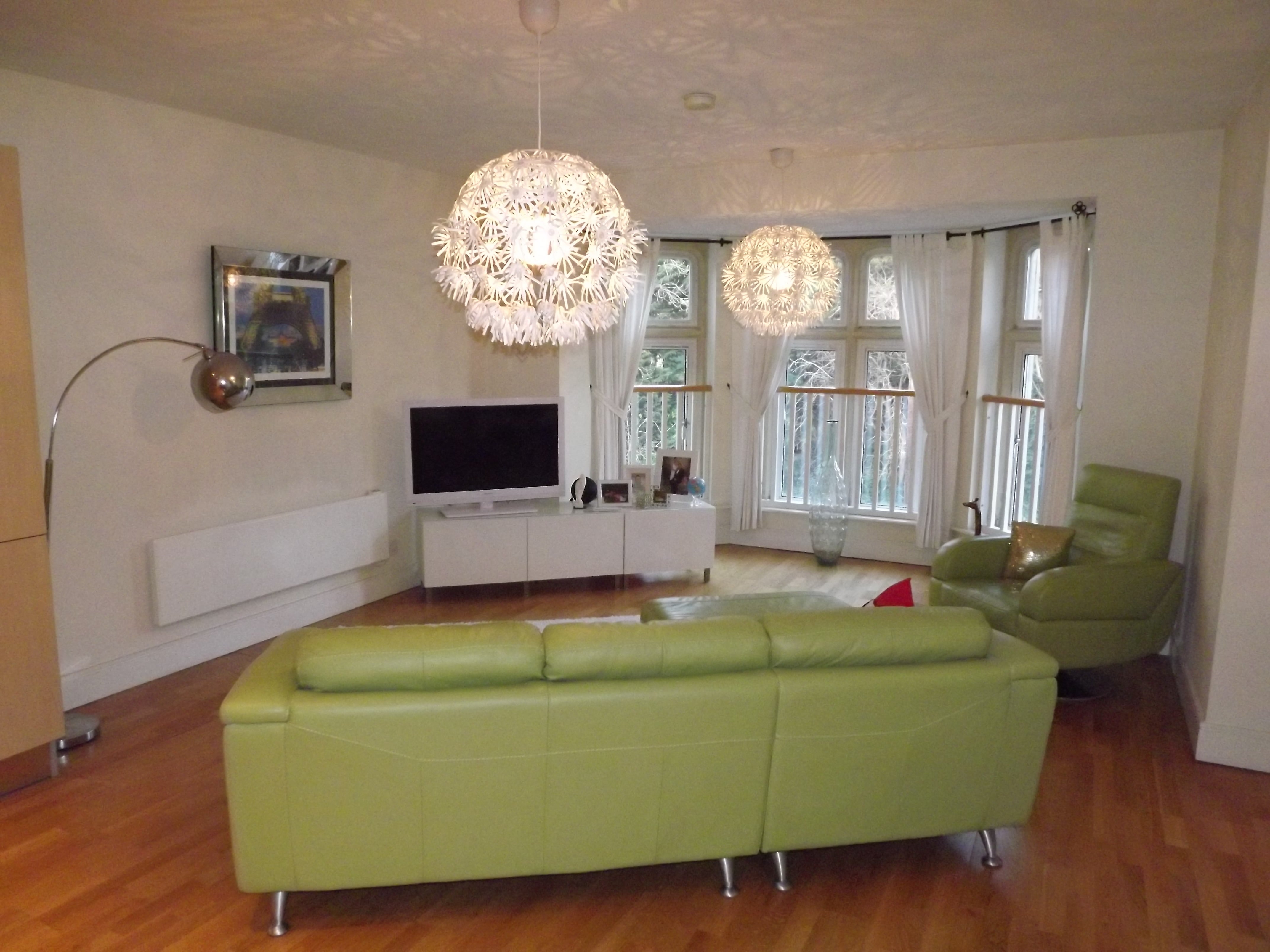 Flat Elmdale Road in Bristol