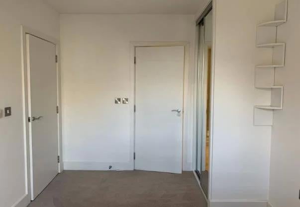 Room Yeoman Street in Greater London
