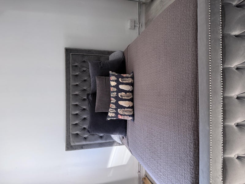 Room Collinson Street in Greater London