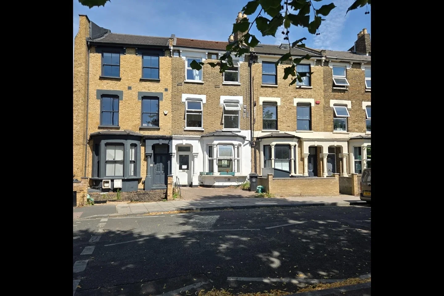 Flat Powell Road in Greater London