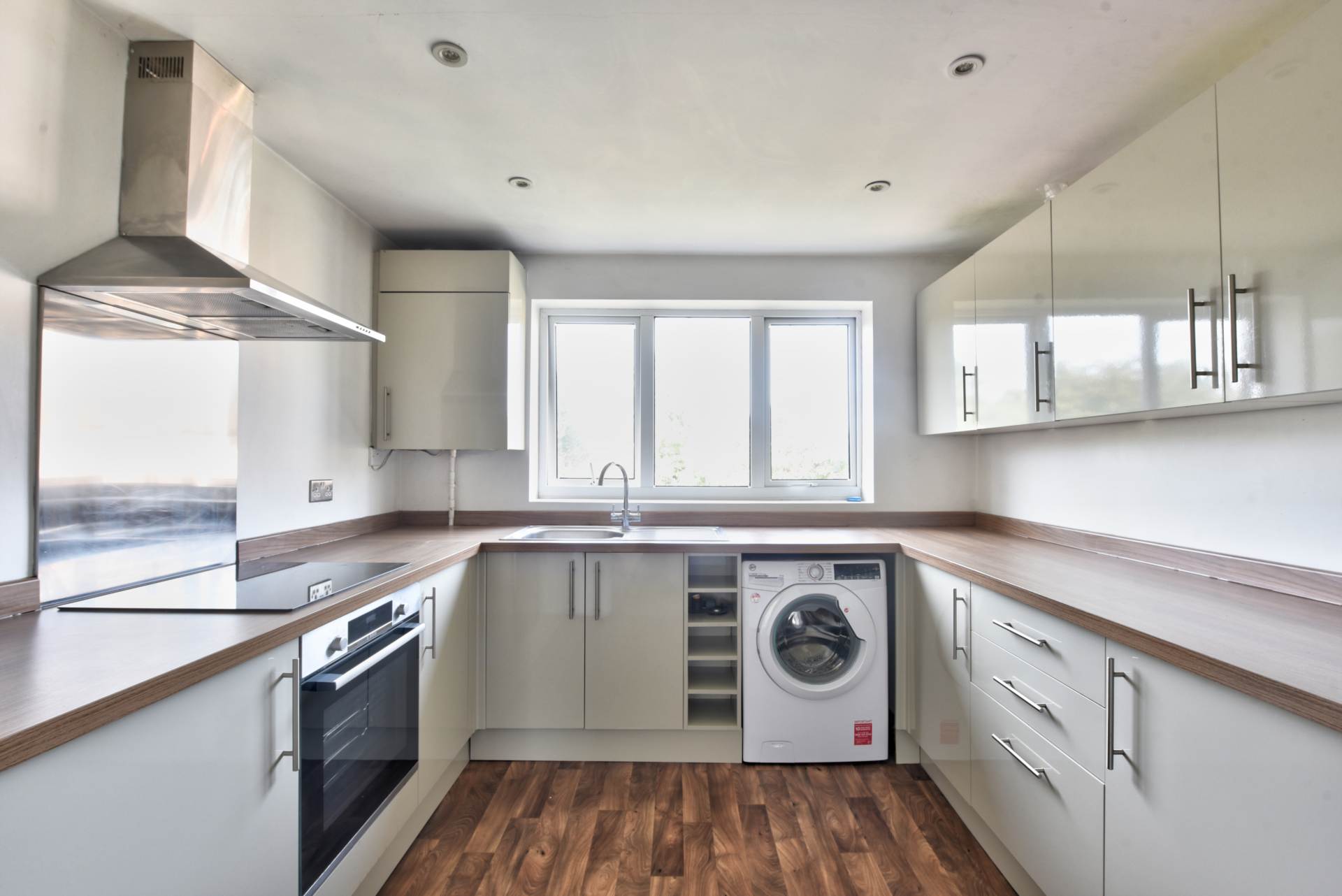 Flat Garretts Lane in Maidenhead