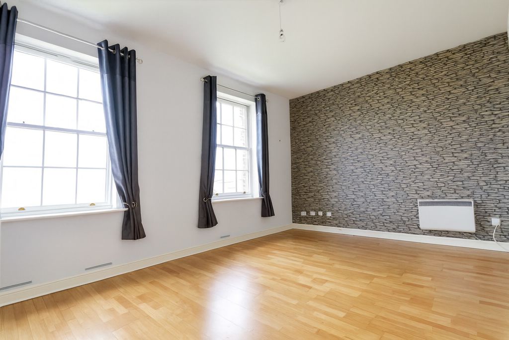Flat James Lee Square in Greater London