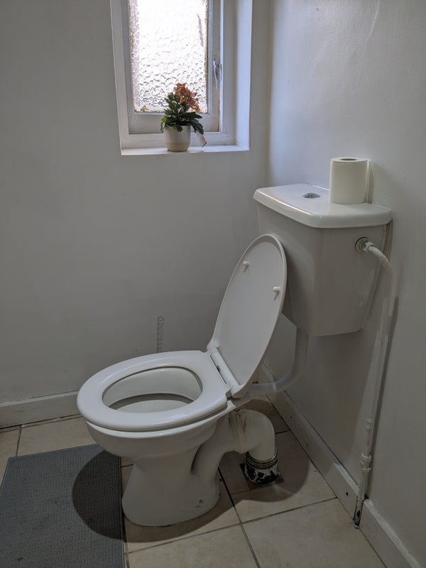 Room Shelgate Road in Greater London