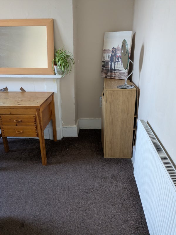 Room Shelgate Road in Greater London