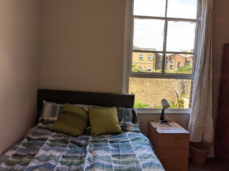 Room Shelgate Road in Greater London