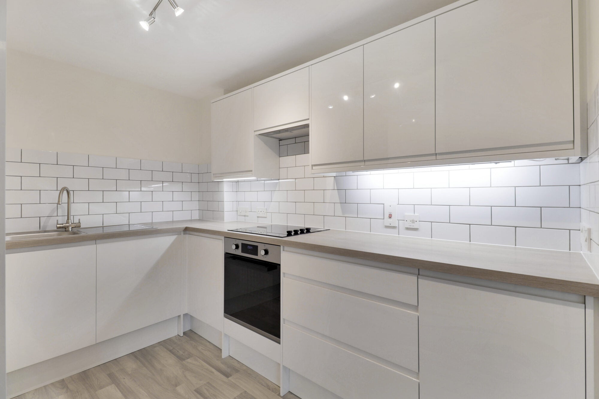 Flat Sandrock Road in Tunbridge Wells