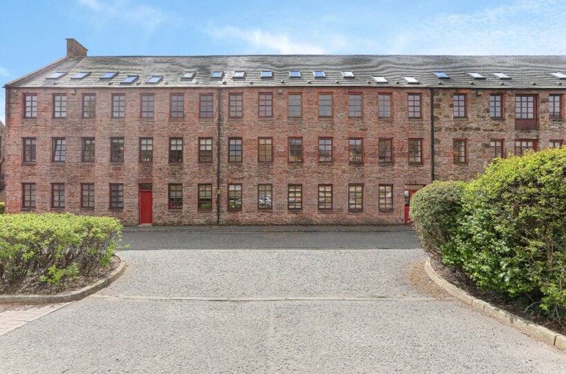 Flat Weavers Way in Tillicoultry