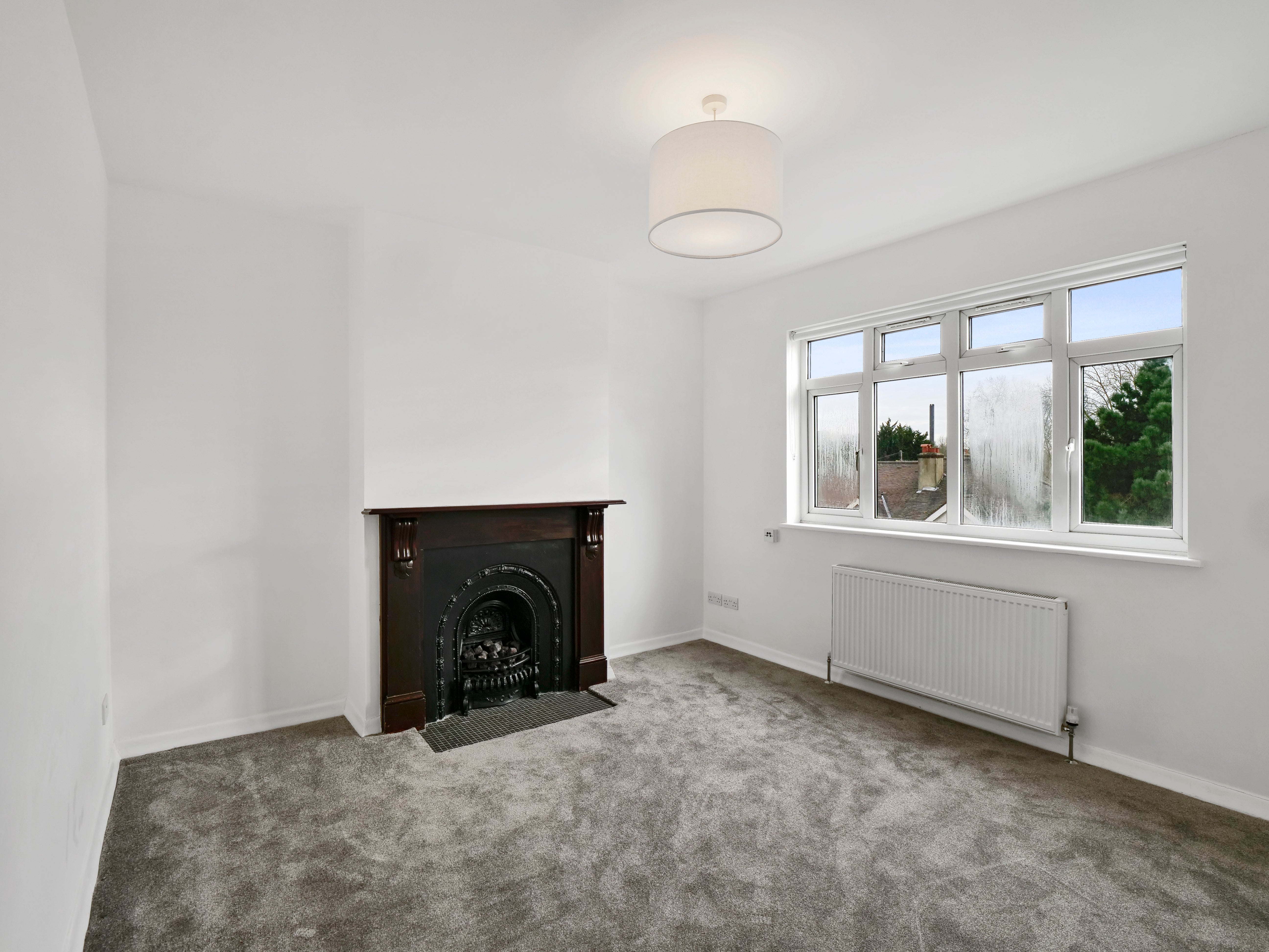 Flat Ladywell Road in Greater London